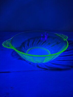 Anchor Hocking Vaseline Uranium Glass Bowl Green Depression Glass